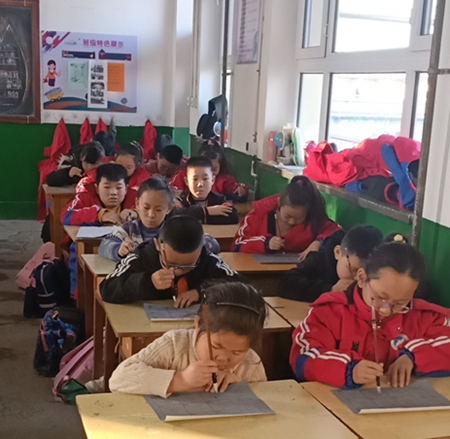 安新县西地小学4_副本.jpg